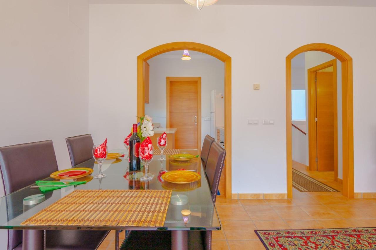 Villas Guzman-Grinev กัลเป ภายนอก รูปภาพ